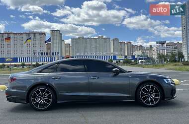 Седан Audi A8 2025 в 
