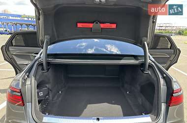 Седан Audi A8 2025 в 