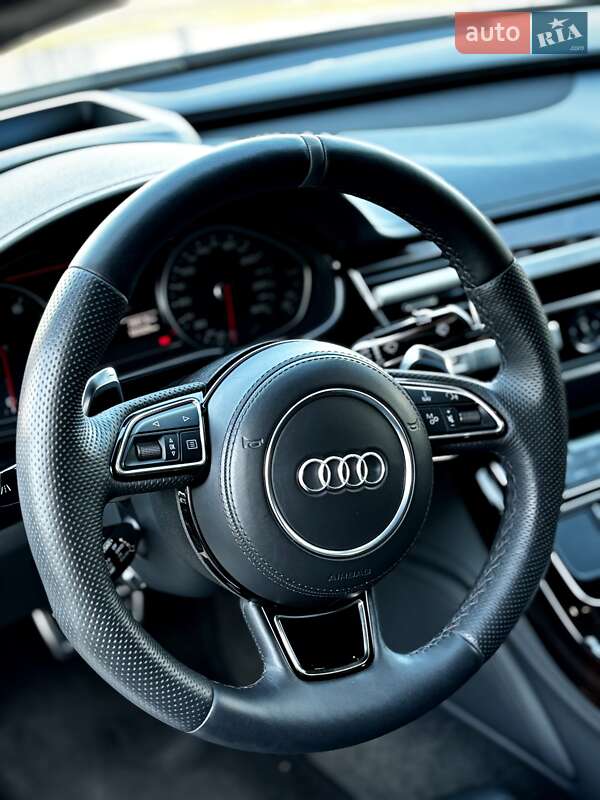 Седан Audi A8 2015 в Одессе