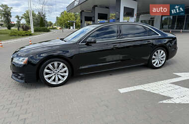 Седан Audi A8 2017 в 