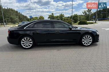 Седан Audi A8 2017 в 