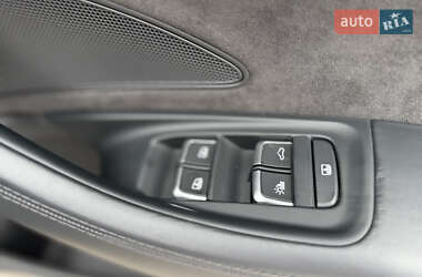 Седан Audi A8 2017 в 