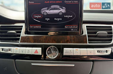 Седан Audi A8 2017 в 