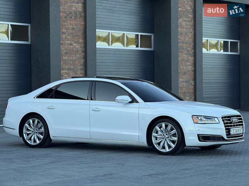 Седан Audi A8 2015 в Черновцах