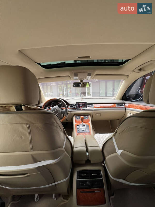 Седан Audi A8 2007 в Львове