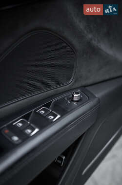 Седан Audi A8 2014 в 