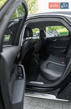 Седан Audi A8 2014 в 