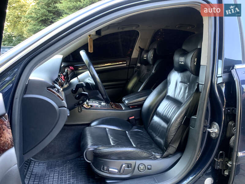 Седан Audi A8 2004 в Львове