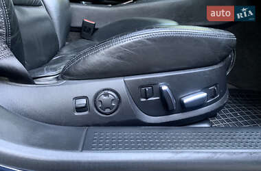 Седан Audi A8 2004 в 