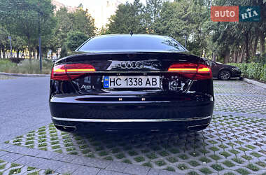 Седан Audi A8 2015 в 