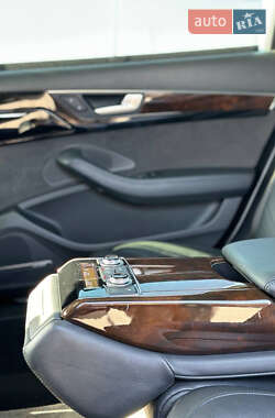 Седан Audi A8 2015 в 