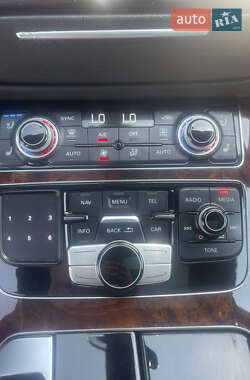 Седан Audi A8 2013 в 