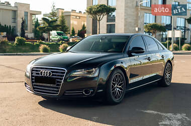 Седан Audi A8 2010 в 