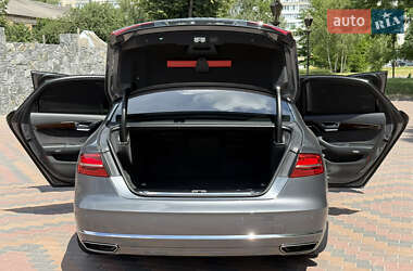Седан Audi A8 2014 в 