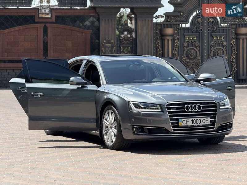Седан Audi A8 2014 в Звягеле