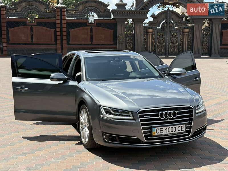 Седан Audi A8 2014 в Звягеле