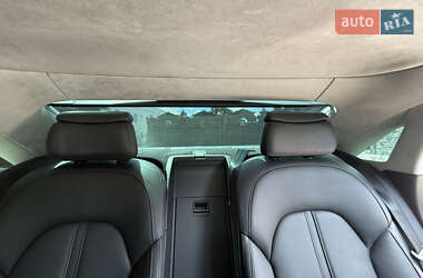 Седан Audi A8 2014 в 