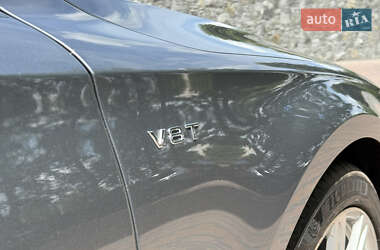 Седан Audi A8 2014 в 
