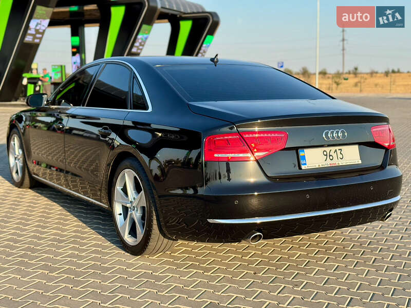 Седан Audi A8 2011 в Миколаєві