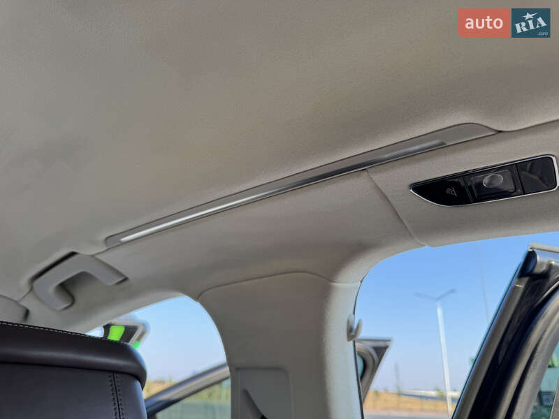 Седан Audi A8 2011 в Миколаєві