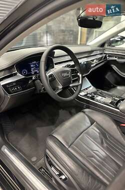 Седан Audi A8 2019 в 