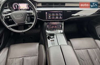 Седан Audi A8 2018 в 