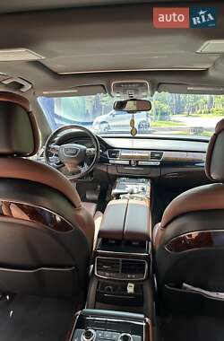 Седан Audi A8 2013 в 