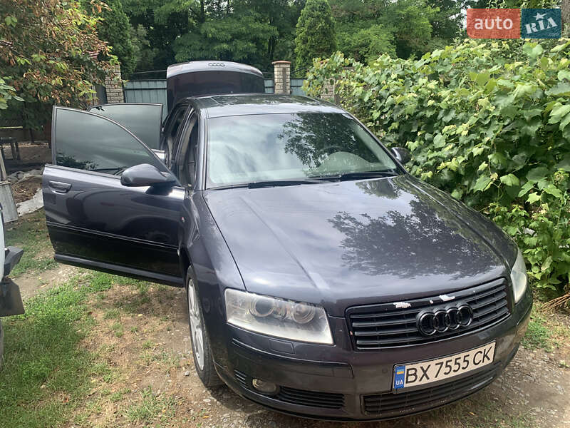Audi A8 2004