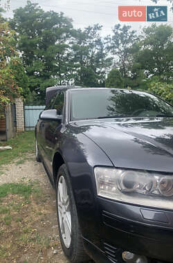 Седан Audi A8 2004 в 