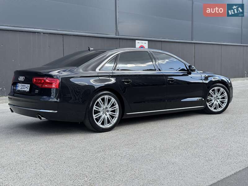 Седан Audi A8 2013 в Києві