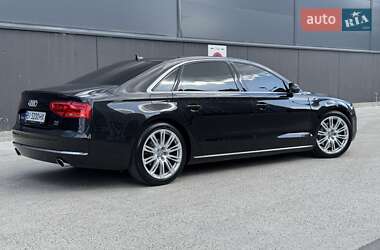 Седан Audi A8 2013 в 