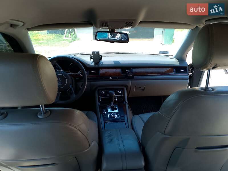 Седан Audi A8 2005 в Києві