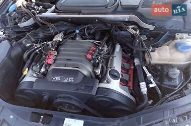 Седан Audi A8 2005 в 