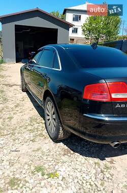 Седан Audi A8 2005 в 