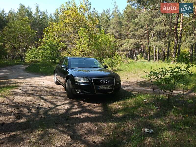 Седан Audi A8 2007 в Кропивницькому