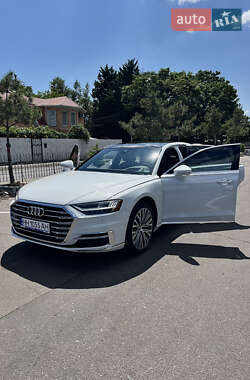 Седан Audi A8 2019 в 