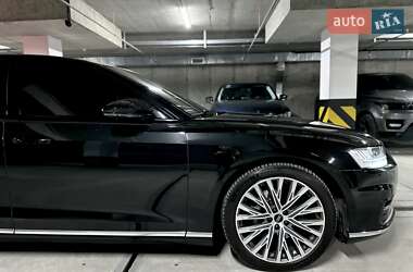 Седан Audi A8 2021 в 