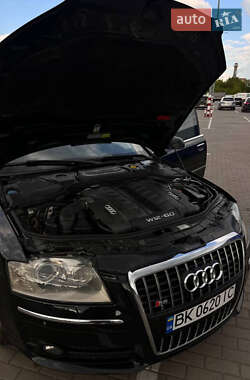 Седан Audi A8 2005 в 