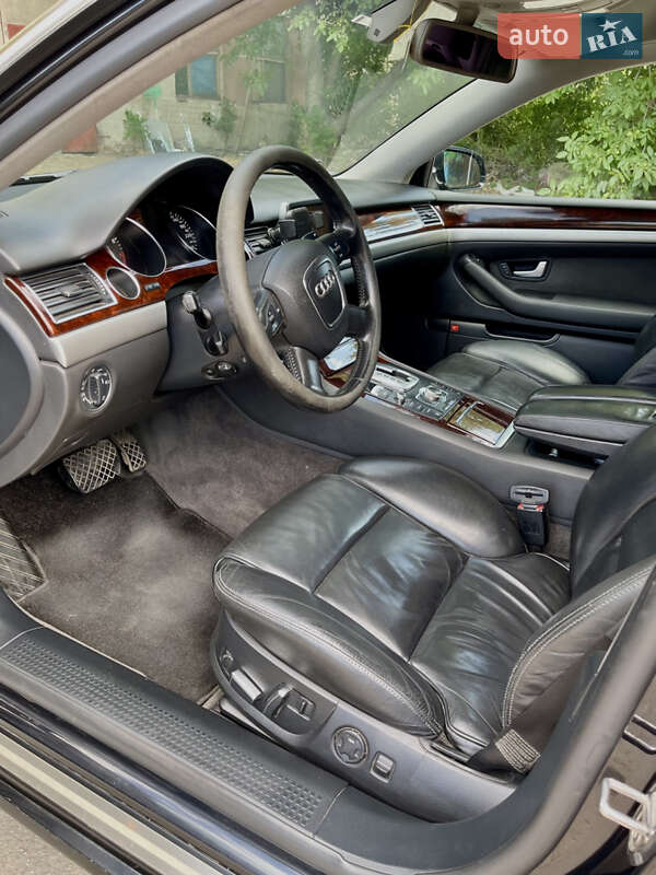 Седан Audi A8 2007 в Одесі