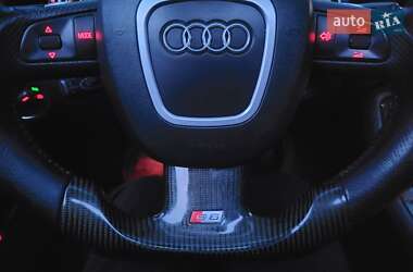 Седан Audi A8 2003 в 