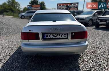 Седан Audi A8 1999 в 
