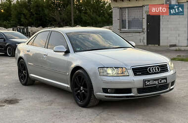 Седан Audi A8 2004 в 