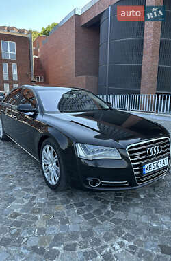 Седан Audi A8 2013 в 