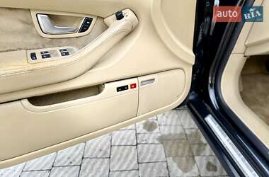 Седан Audi A8 2003 в 