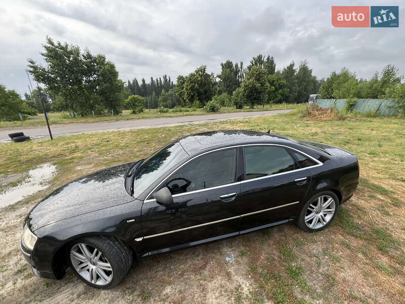 Седан Audi A8 2004 в Киеве