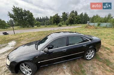 Седан Audi A8 2004 в 
