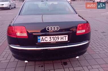 Седан Audi A8 2004 в 