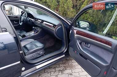 Седан Audi A8 2004 в 