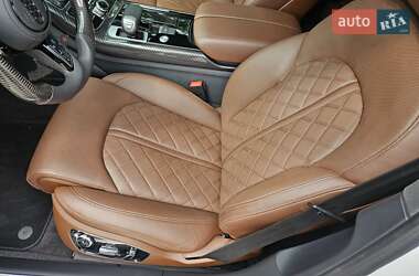 Седан Audi A8 2012 в 