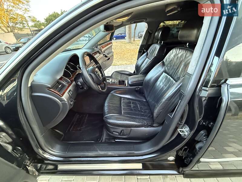 Седан Audi A8 2006 в Одесі